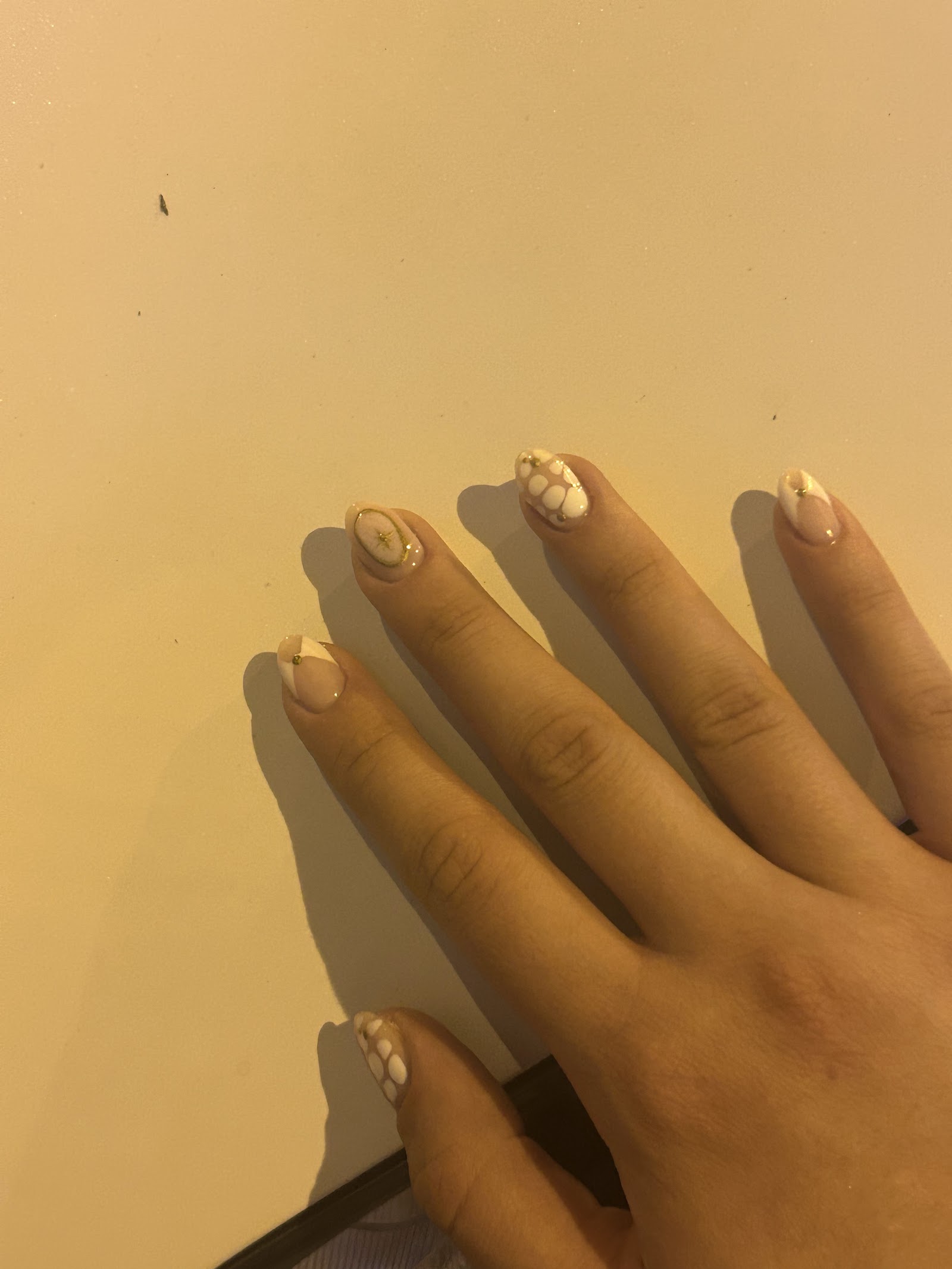 DİCLE MAKEUP & NAIL STUDIO - KARS